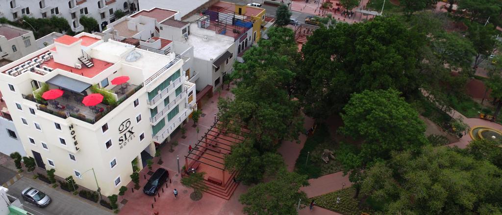 Six Hotel Guadalajara Buitenkant foto