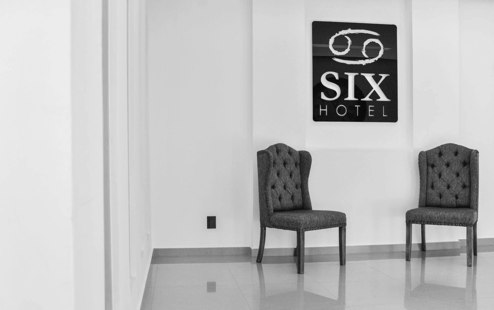 Six Hotel Guadalajara Buitenkant foto